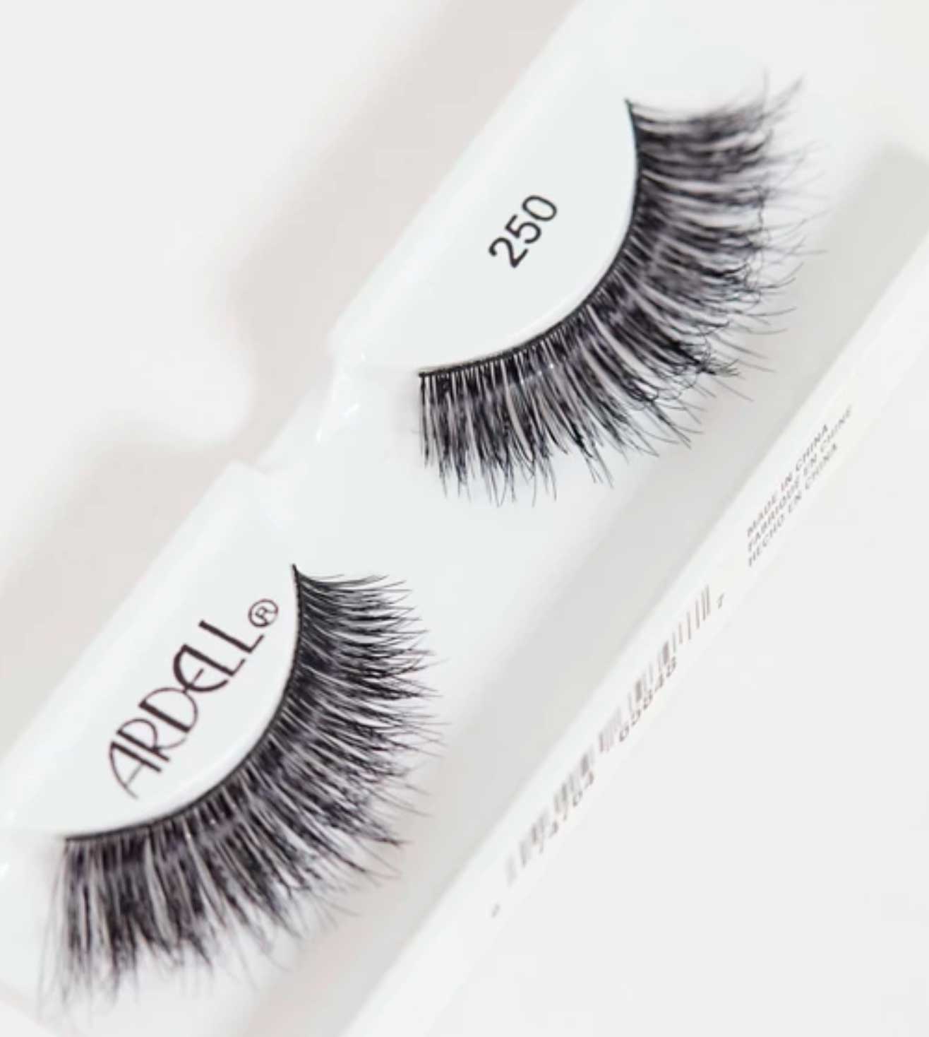 MEGA VOLUME 250 FALSE EYELASHES-65848